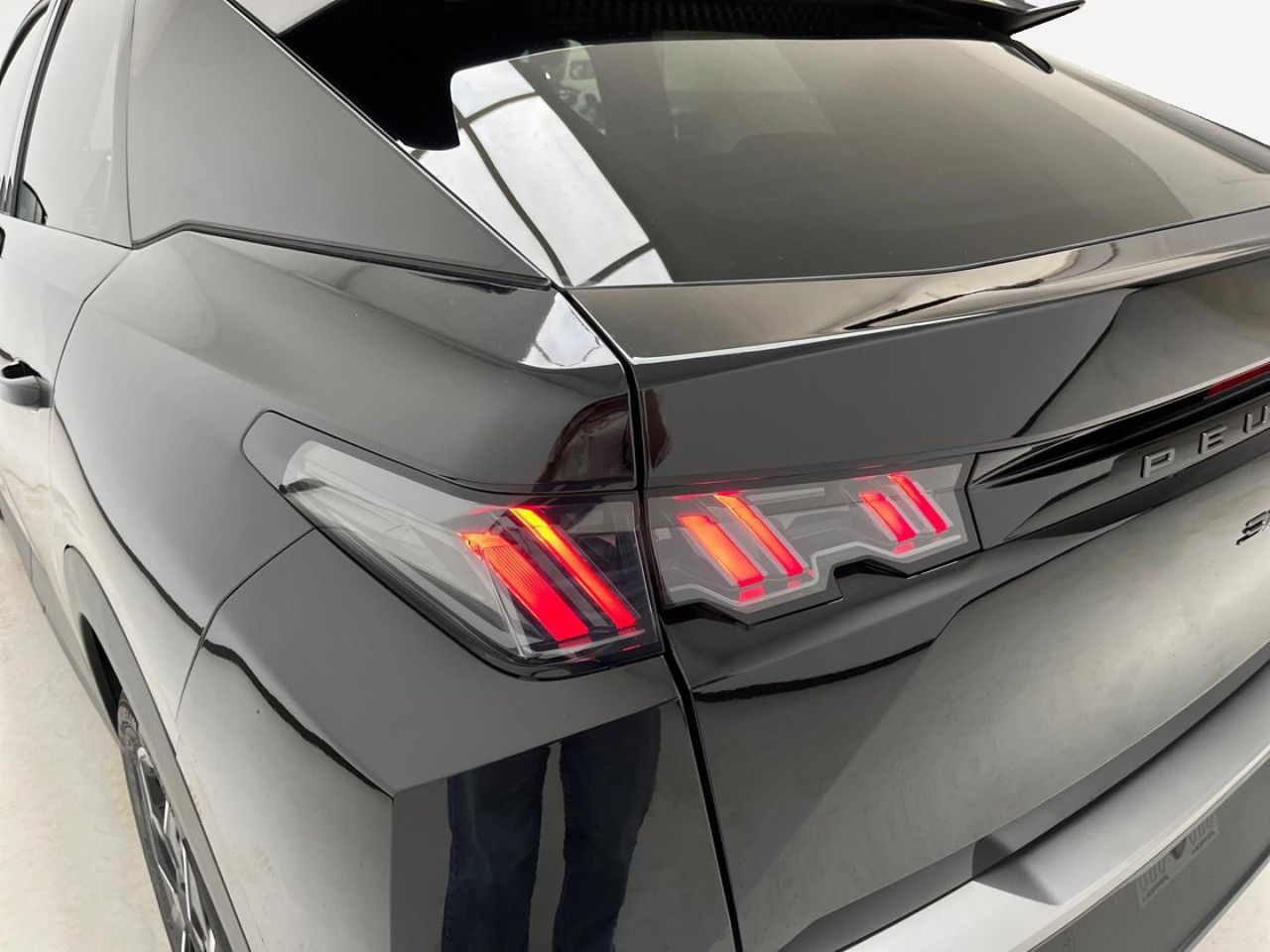 Peugeot 3008 Allure Hybrid 145 e-DCS6 - Foto 2
