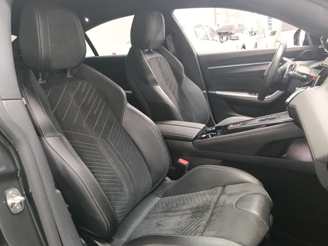 Peugeot 508 GT Plug-in Hybrid 180 e-EAT8 - Foto 2