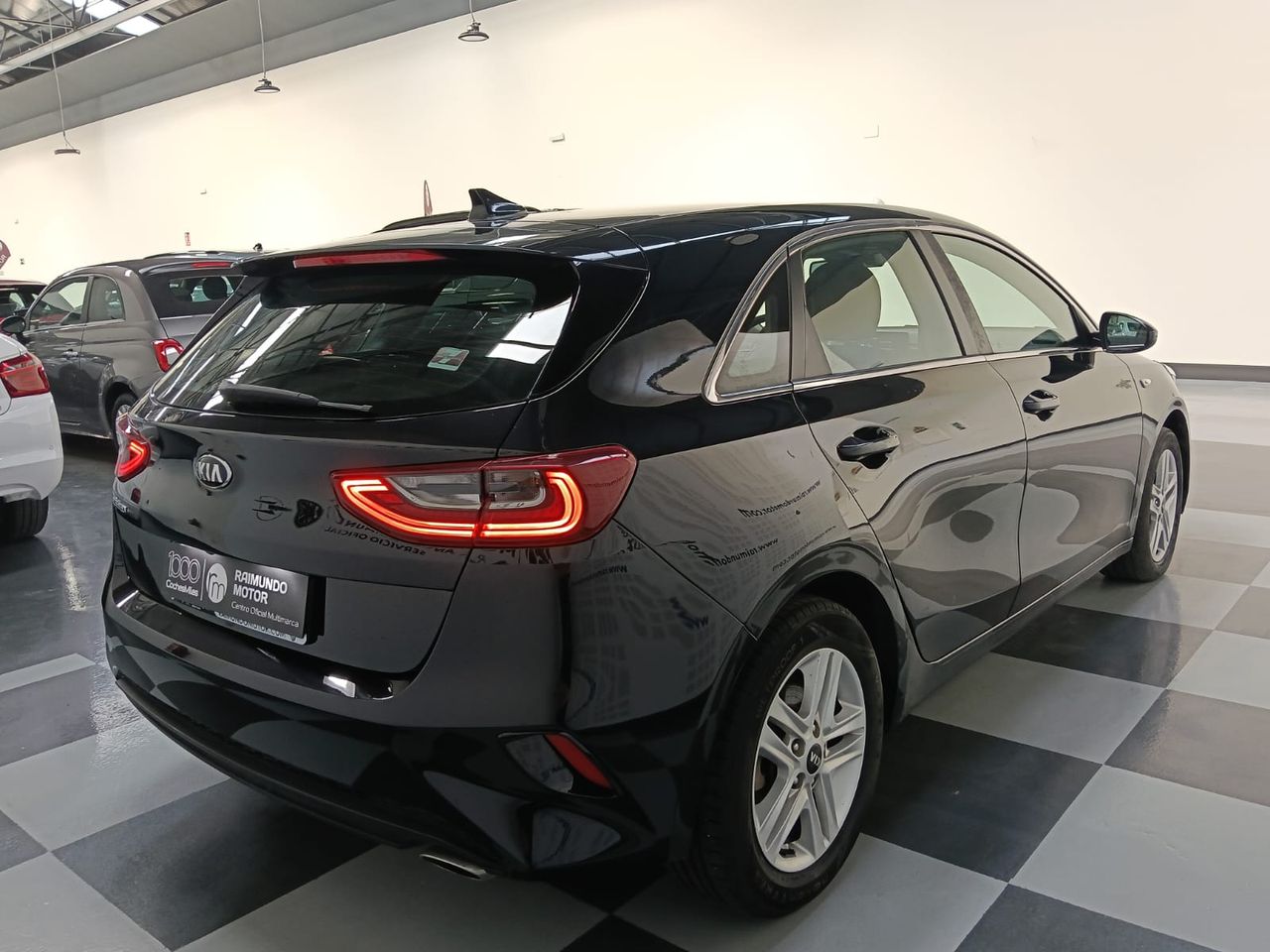 Kia Ceed 5p 1.0 T-GDi Drive 73 kW - Foto 2