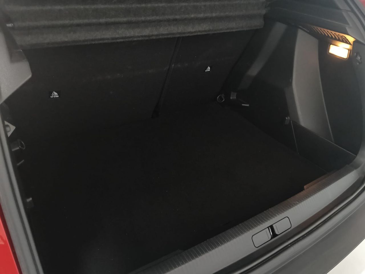 Peugeot 2008 Allure Gasolina 100 S&S 6 Vel. - Foto 2