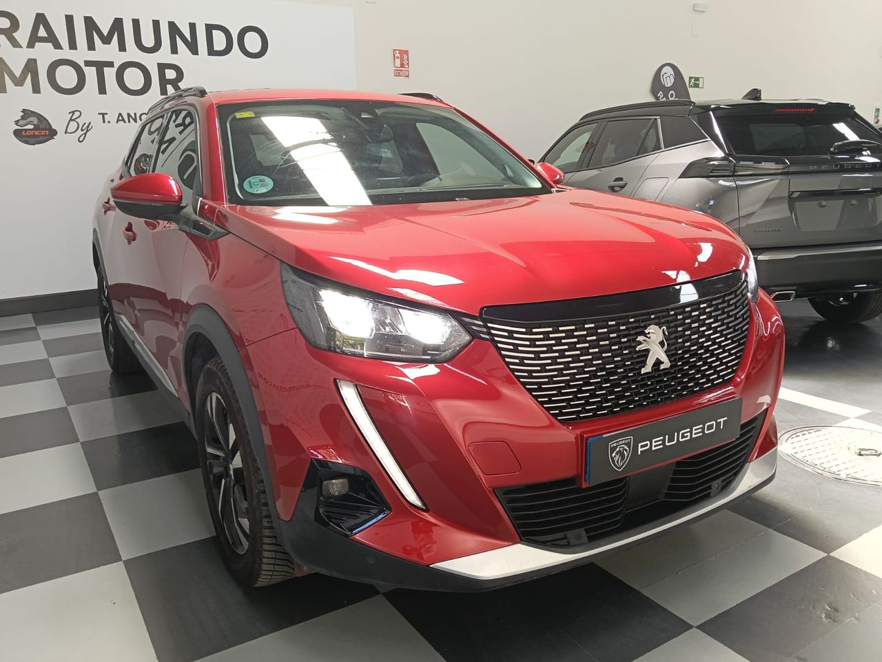 Peugeot 2008 Allure Gasolina 100 S&S 6 Vel. - Foto 2
