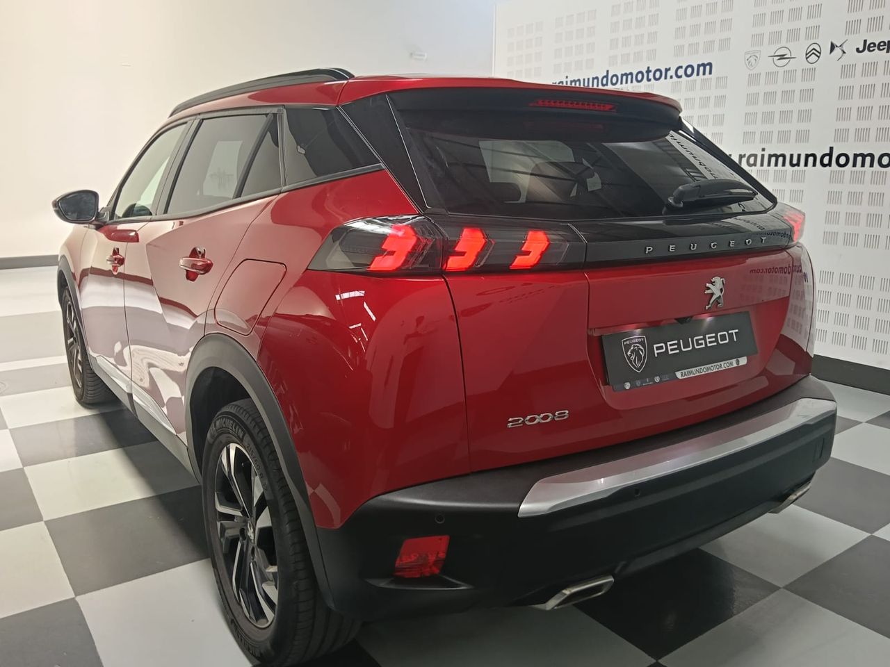 Peugeot 2008 Allure Gasolina 100 S&S 6 Vel. - Foto 2