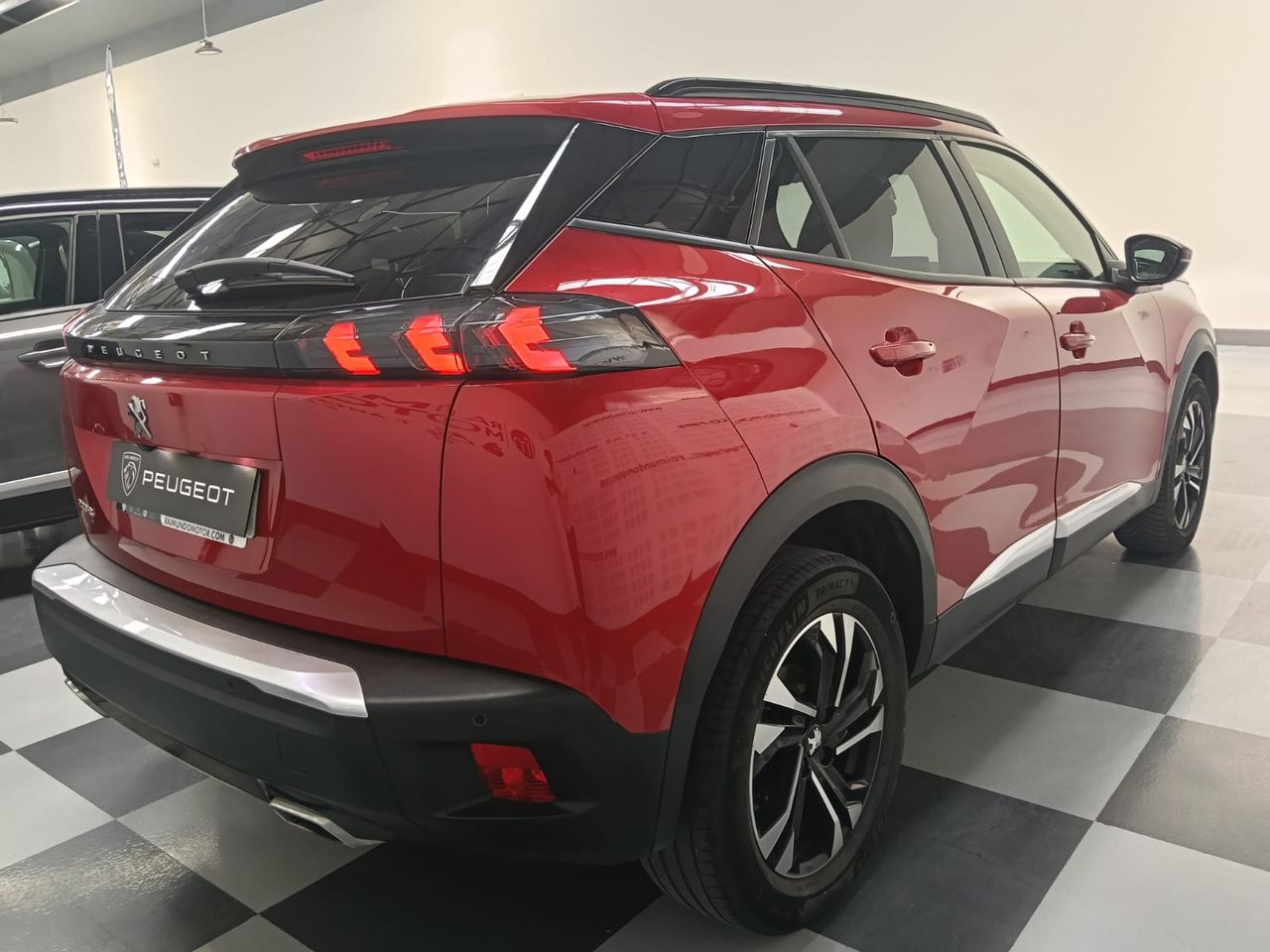 Peugeot 2008 Allure Gasolina 100 S&S 6 Vel. - Foto 2