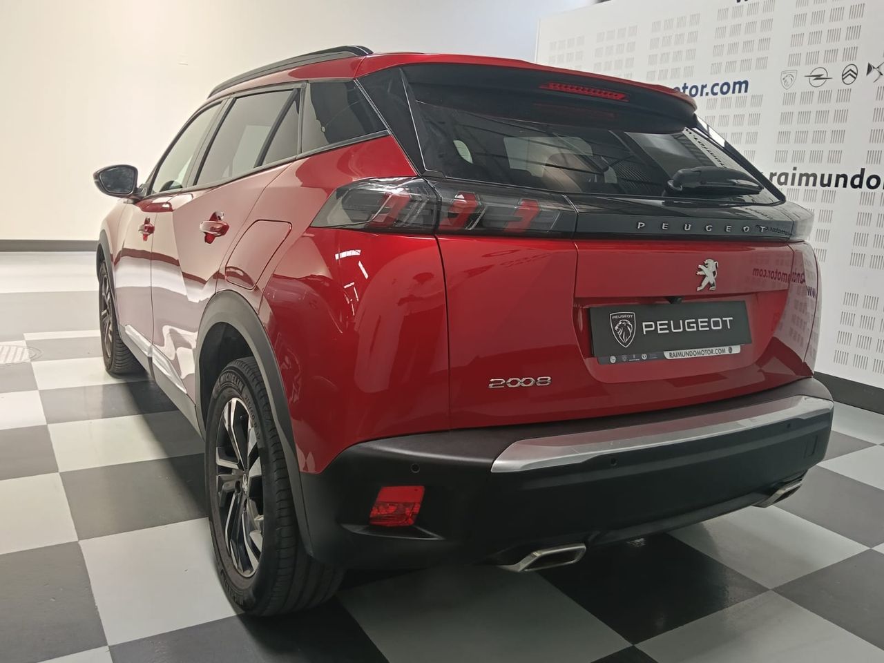 Peugeot 2008 Allure Gasolina 100 S&S 6 Vel. - Foto 2