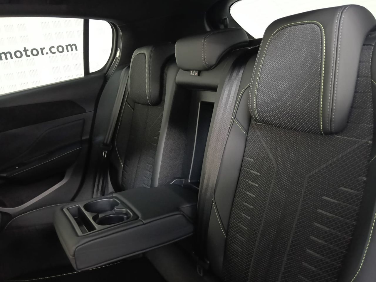 Peugeot 308 5p GT Hybrid 145 e-DCS6 - Foto 2