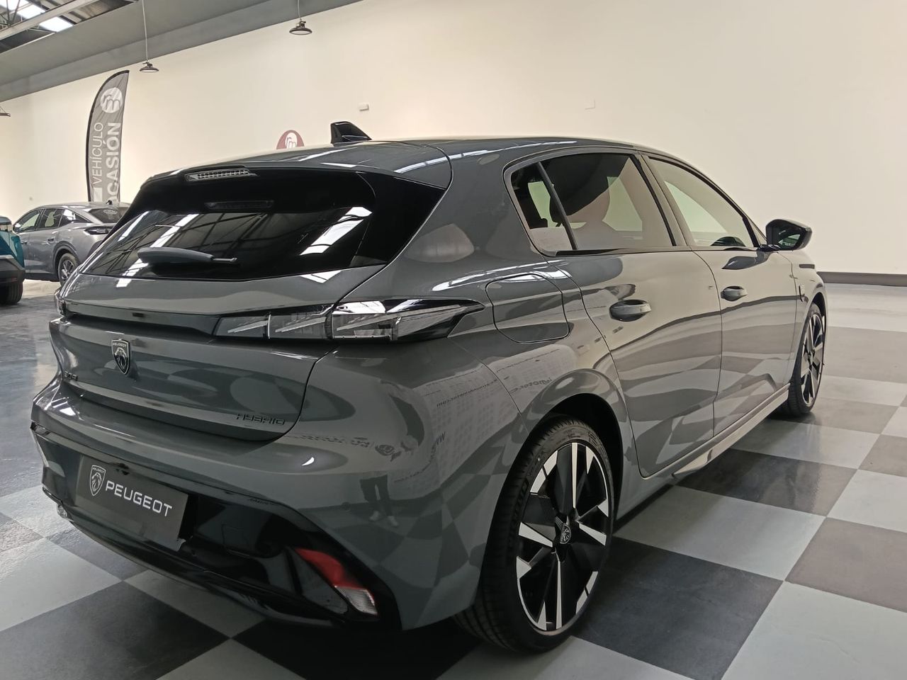 Peugeot 308 5p GT Hybrid 145 e-DCS6 - Foto 2