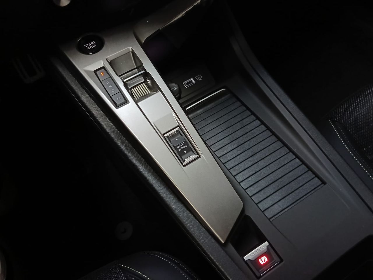 Peugeot 308 5p GT Hybrid 145 e-DCS6 - Foto 2