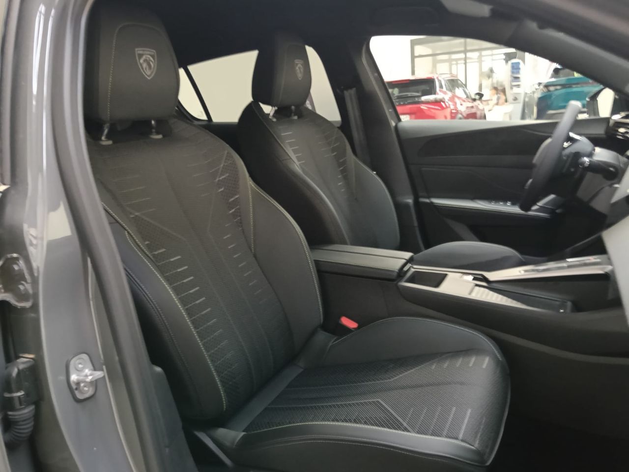 Peugeot 308 5p GT Hybrid 145 e-DCS6 - Foto 2