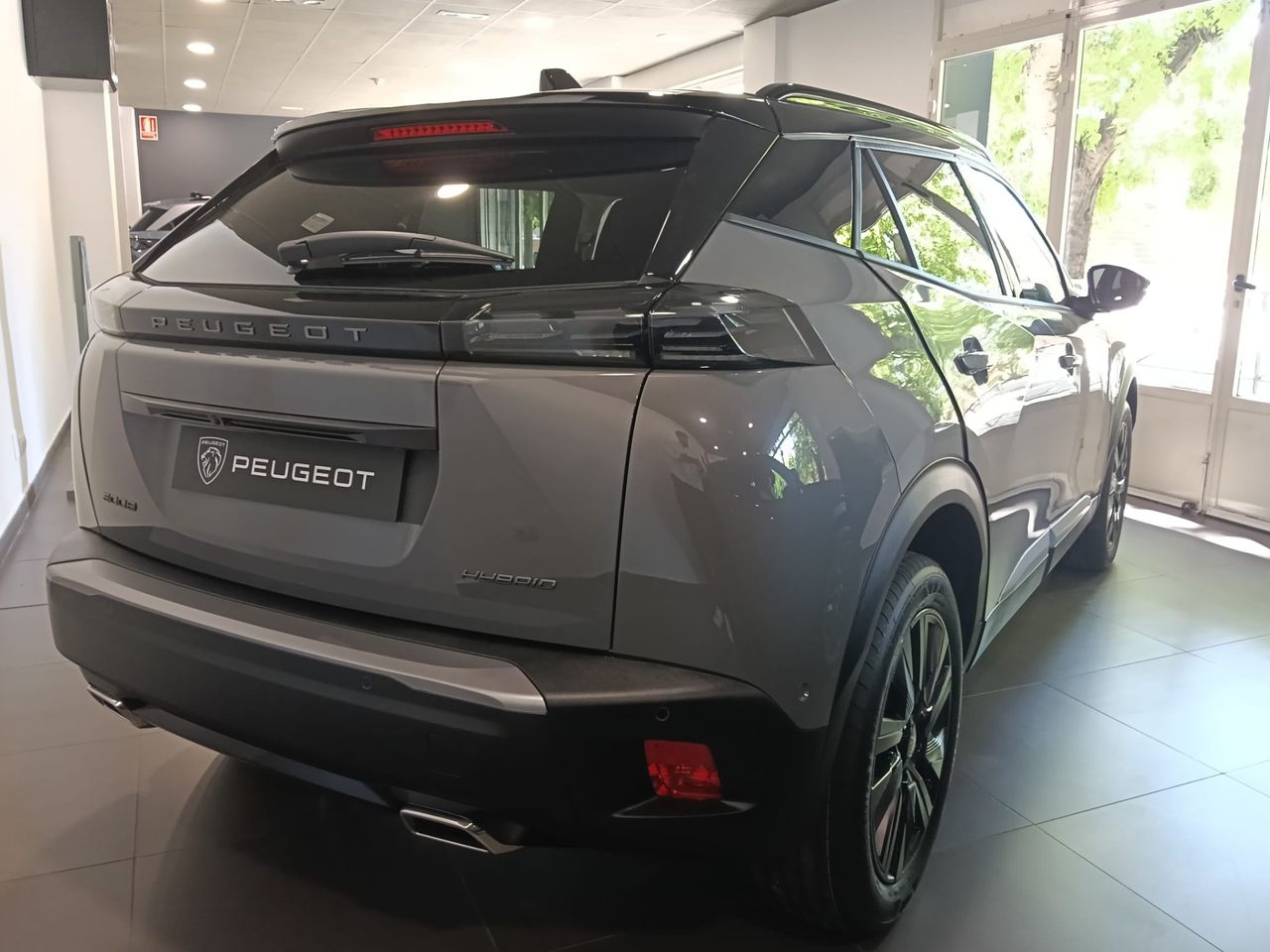 Peugeot 2008 GT Hybrid 145 e-DCS6 - Foto 2