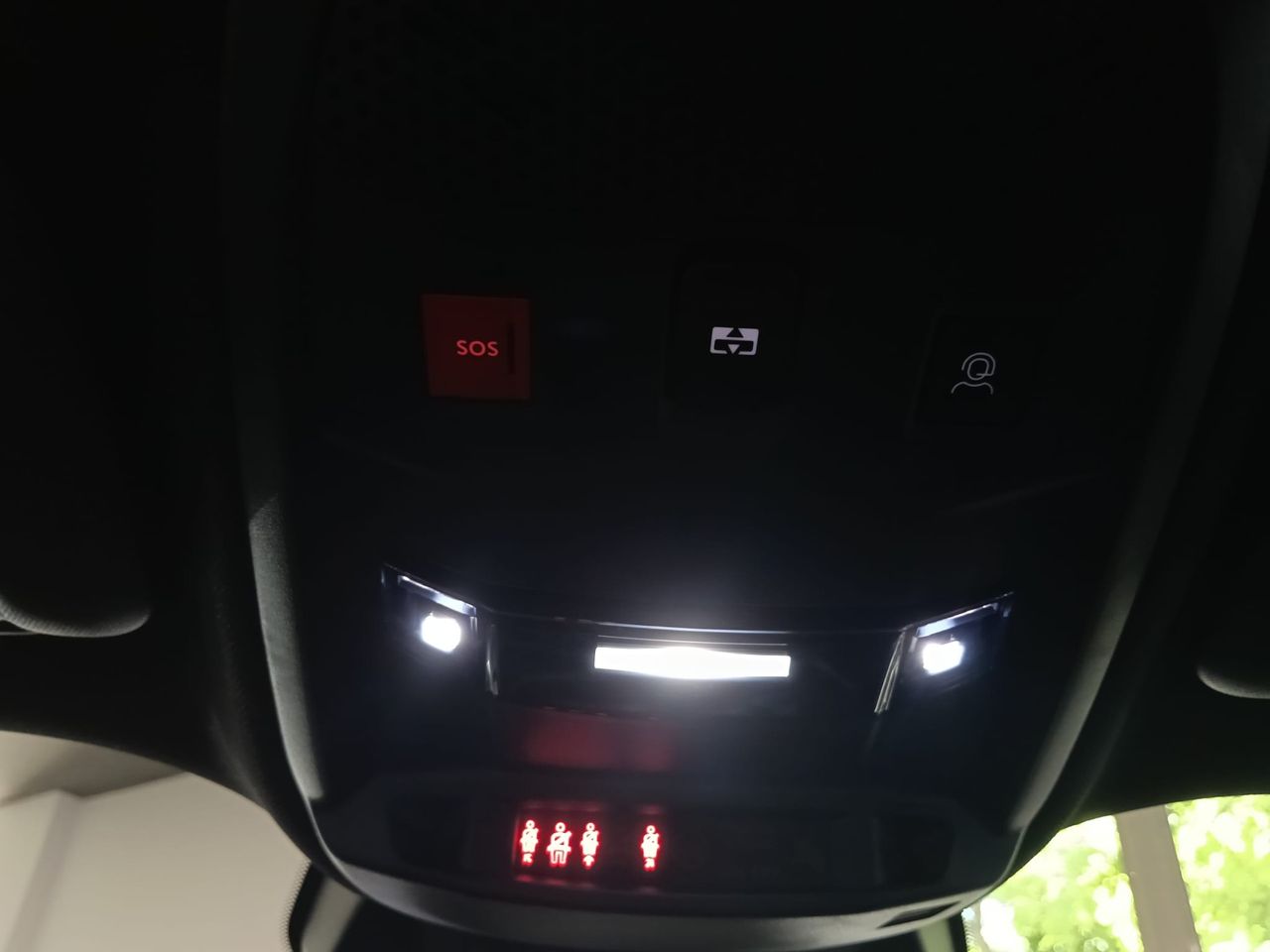 Peugeot 2008 GT Hybrid 145 e-DCS6 - Foto 2