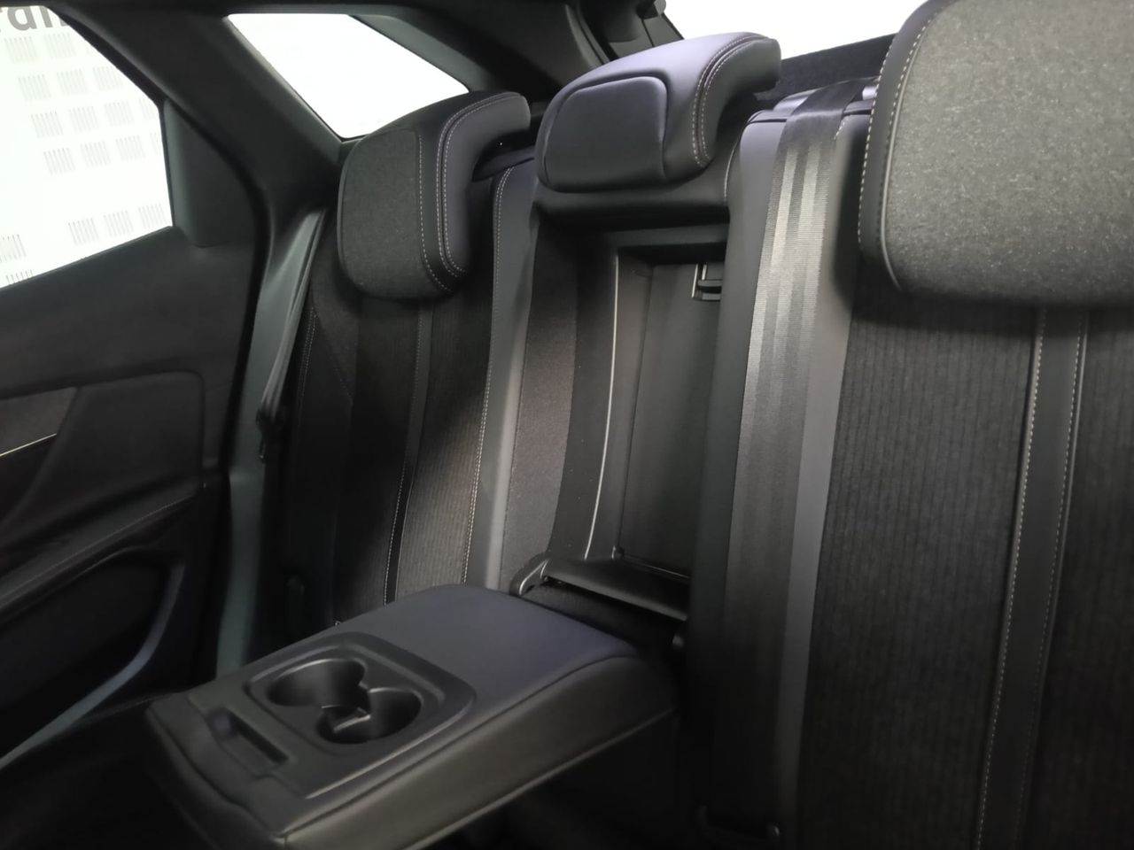Peugeot 3008 GT Line 130 EAT8 Gasolina Automatico - Foto 2