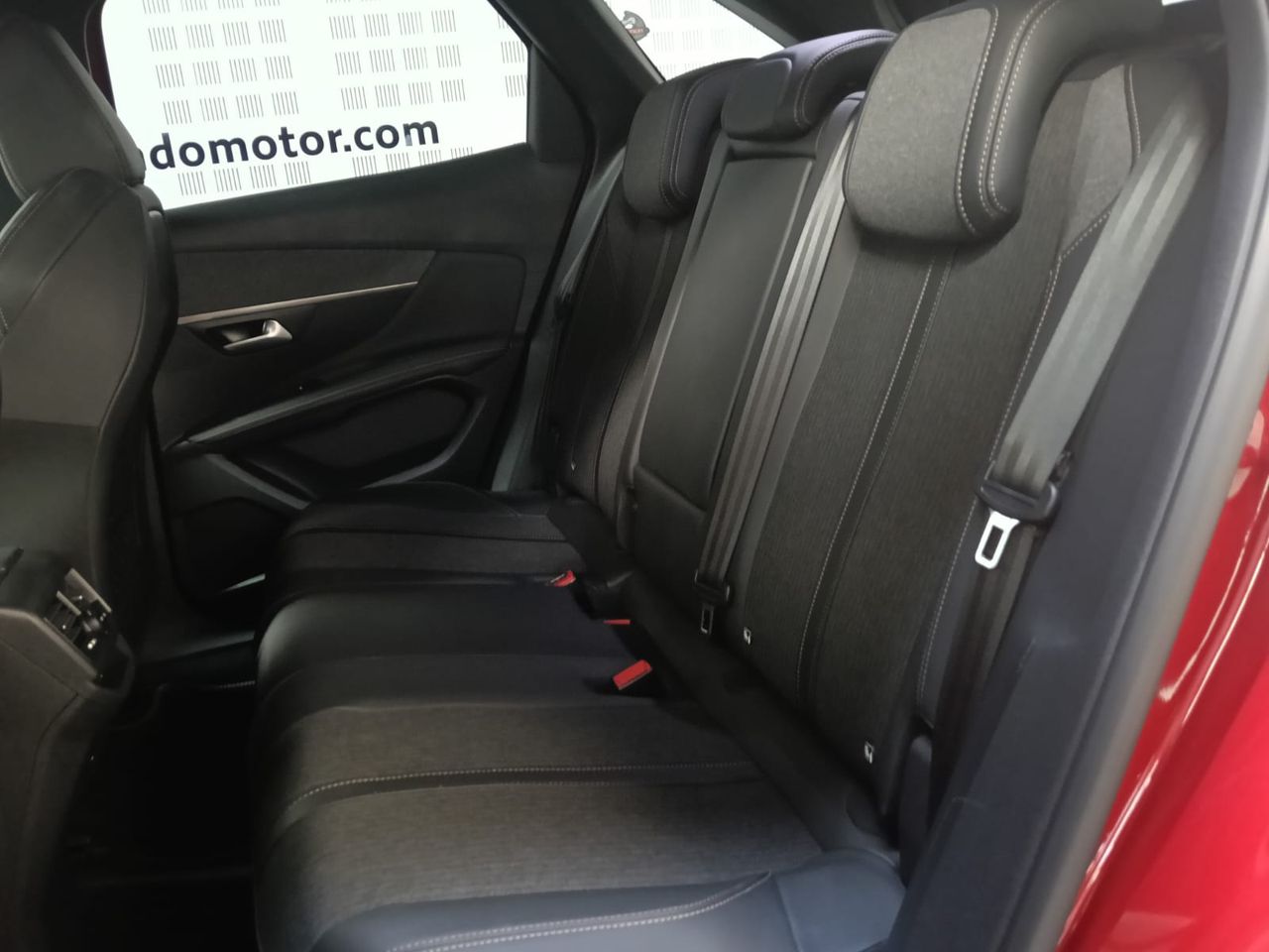 Peugeot 3008 GT Line 130 EAT8 Gasolina Automatico - Foto 2