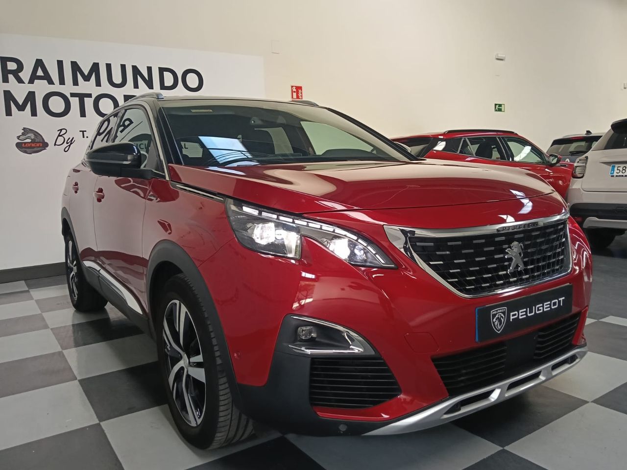 Peugeot 3008 GT Line 130 EAT8 Gasolina Automatico - Foto 2