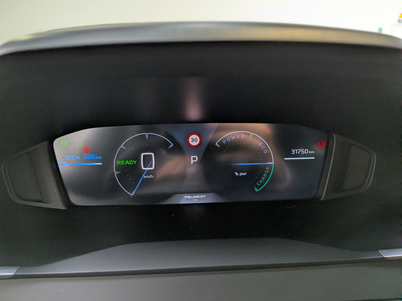 Peugeot 2008 E-2008 Allure 115 kW - Foto 2