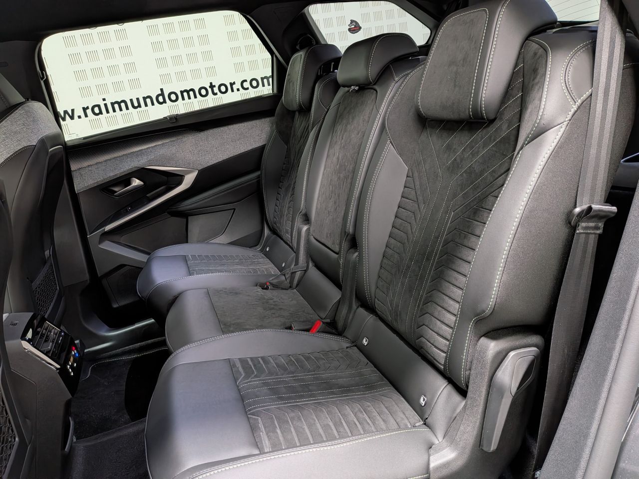 Peugeot 5008 GT Exclusive Hybrid 145 e-DCS6 - Foto 2