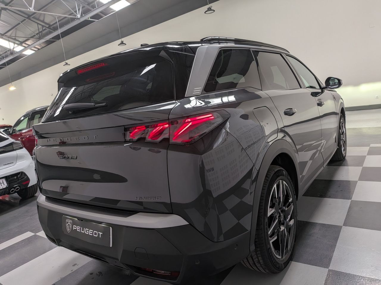 Peugeot 5008 GT Exclusive Hybrid 145 e-DCS6 - Foto 2
