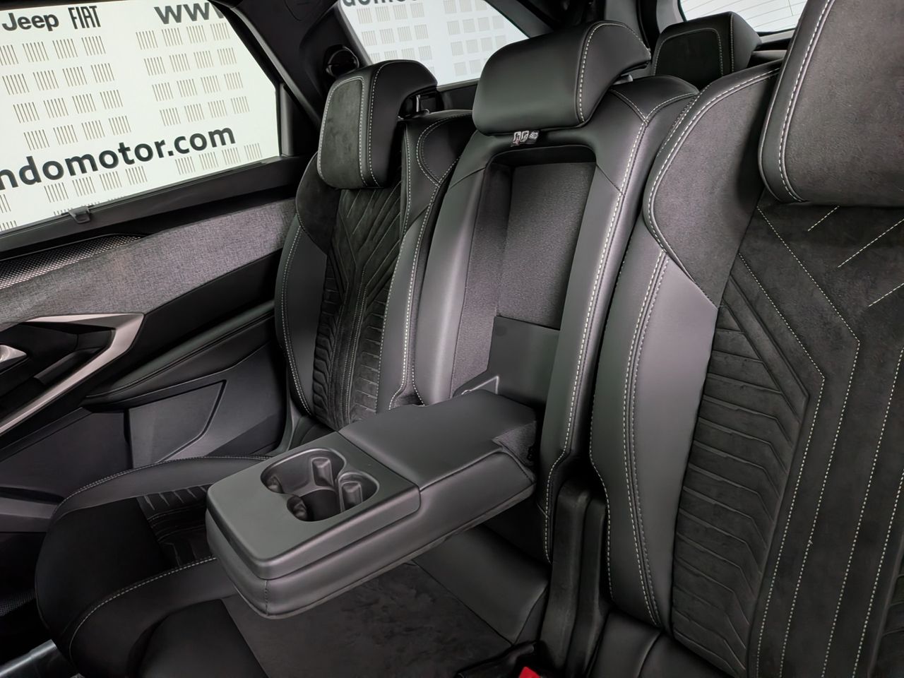 Peugeot 5008 GT Exclusive Hybrid 145 e-DCS6 - Foto 2