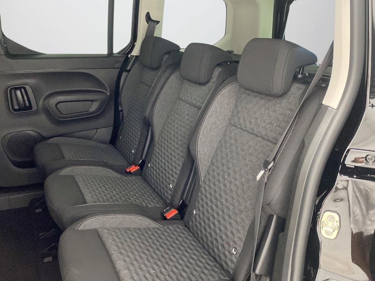 Peugeot Rifter Standard GT BlueHDi 130 EAT8 - Foto 2