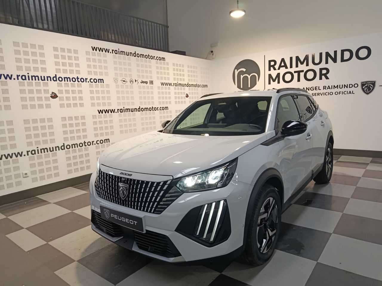 Peugeot 2008 Allure Hybrid 145 e-DCS6 - Foto 2