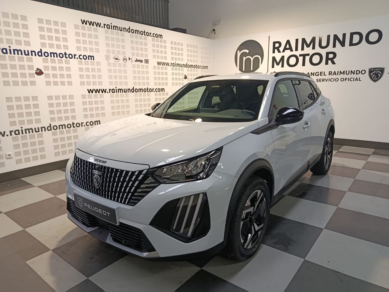 Peugeot 2008 Allure Hybrid 145 e-DCS6 - Foto 2