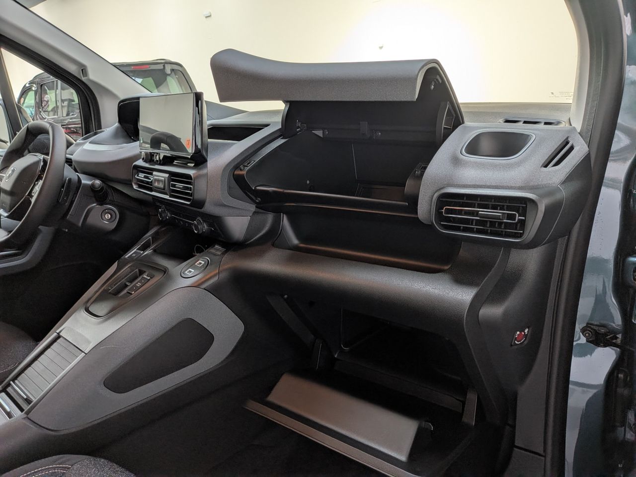 Peugeot Rifter Long Allure BlueHDi 130 EAT8 7 plazas - Foto 2
