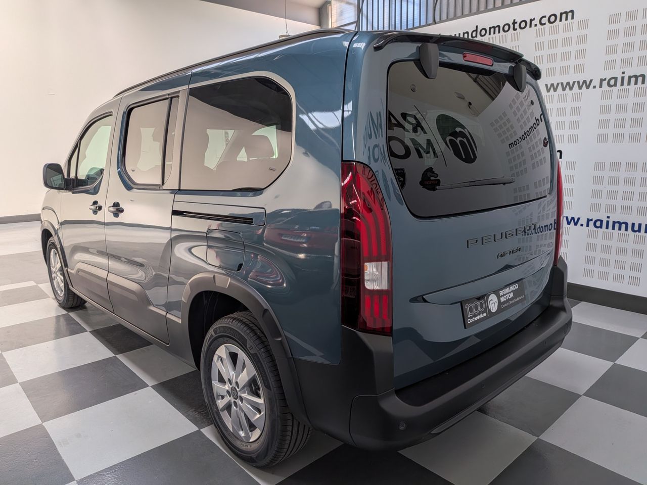 Peugeot Rifter Long Allure BlueHDi 130 EAT8 7 plazas - Foto 2