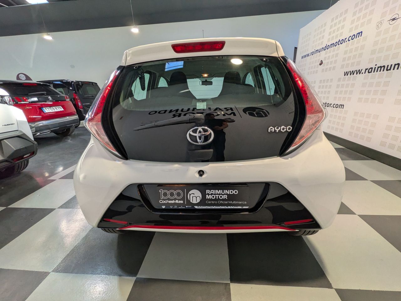 Toyota Aygo 5p 70 x-clusiv - Foto 2