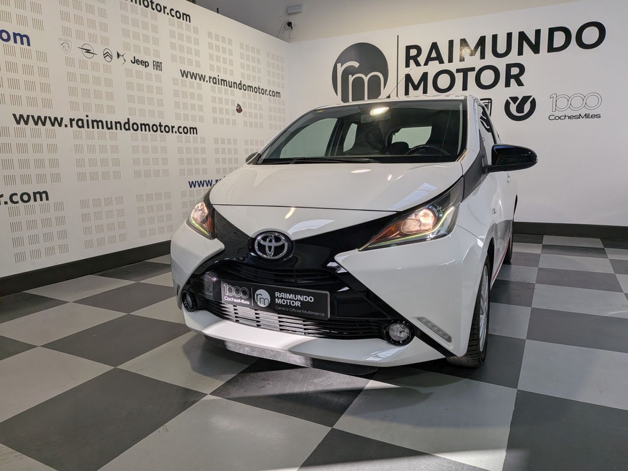 Toyota Aygo 5p 70 x-clusiv - Foto 2