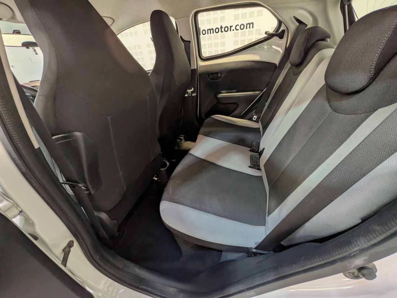 Toyota Aygo 5p 70 x-clusiv - Foto 2