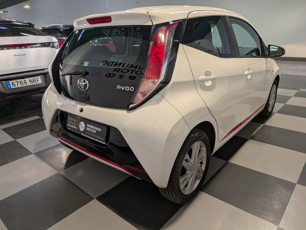 Toyota Aygo 5p 70 x-clusiv - Foto 2