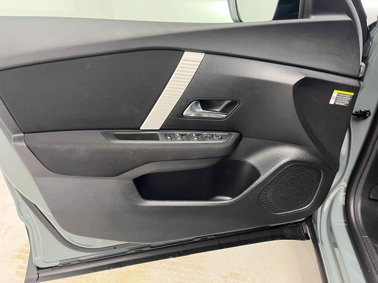 Citroën C4 Hybrid 145 CV Business Edition - Foto 2