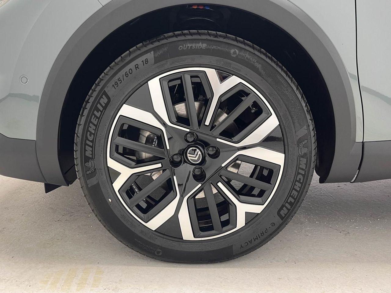 Citroën C4 Hybrid 145 CV Business Edition - Foto 2