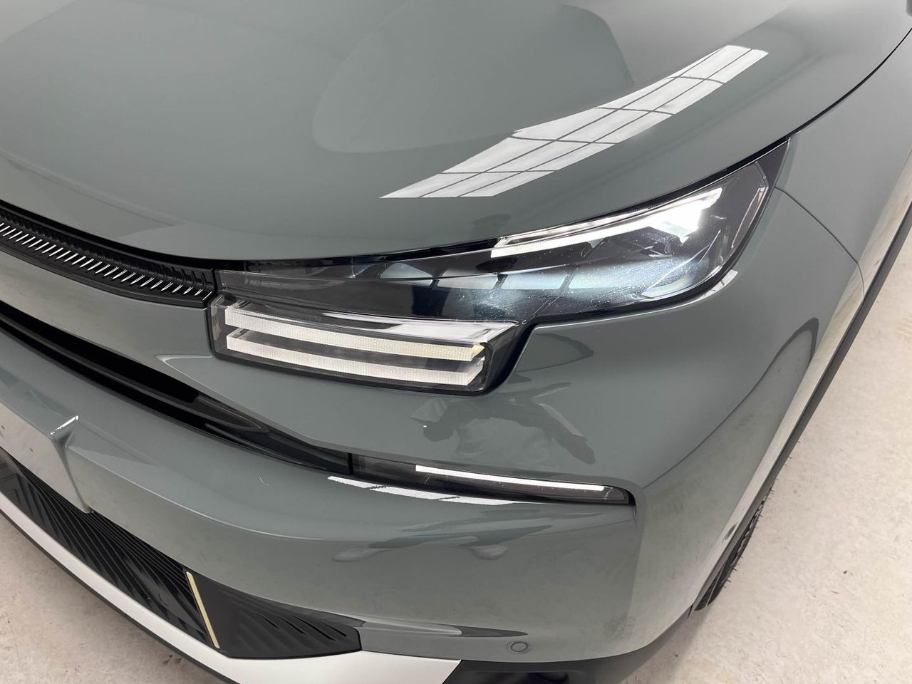 Citroën C4 Hybrid 145 CV Business Edition - Foto 2
