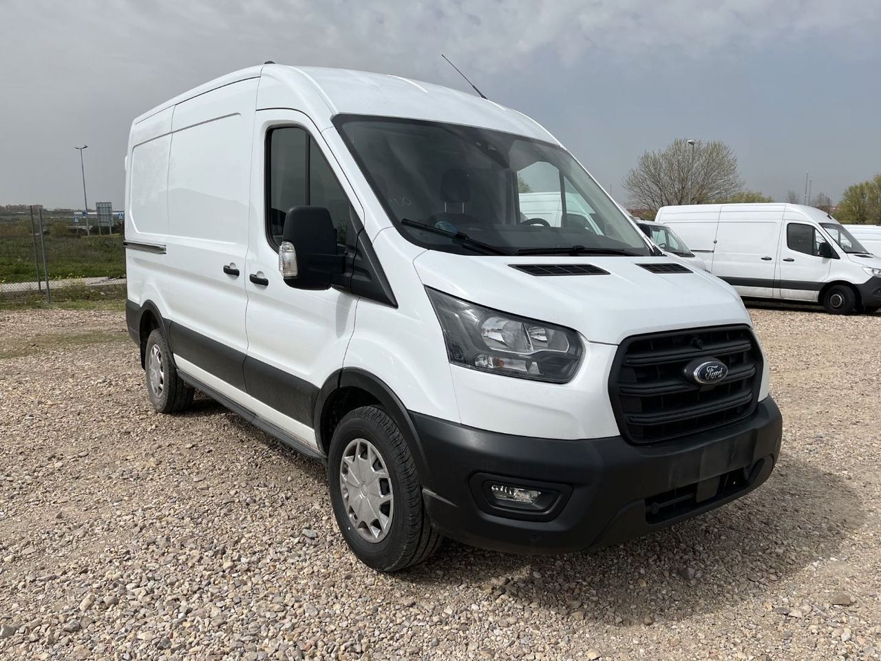 Ford transit 2023  de segunda mano - ford transit 2023 /