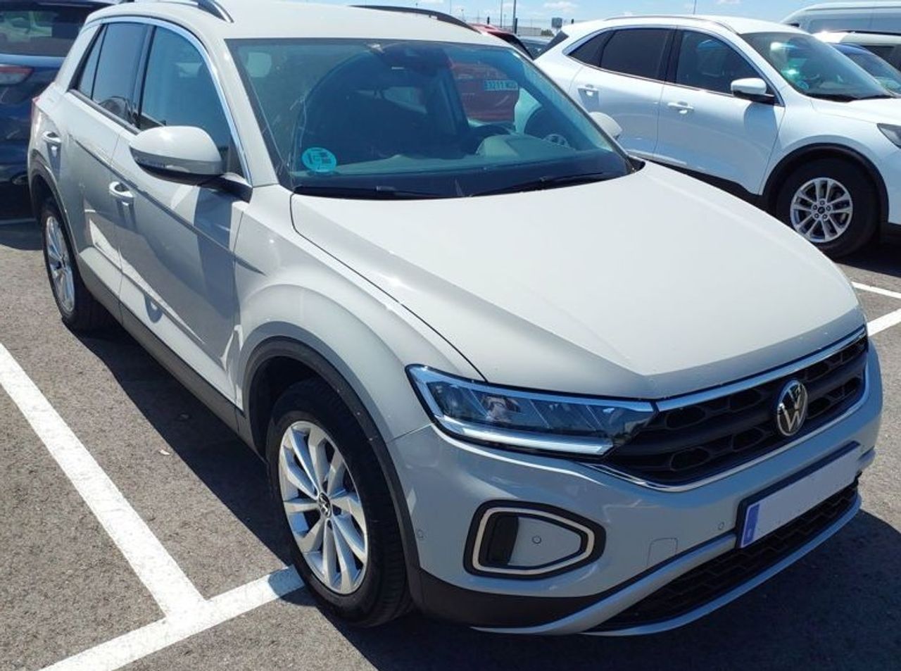 Foto volkswagen t-roc 2023 /