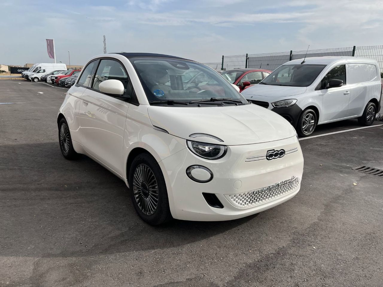 Foto fiat 500 2022 /
