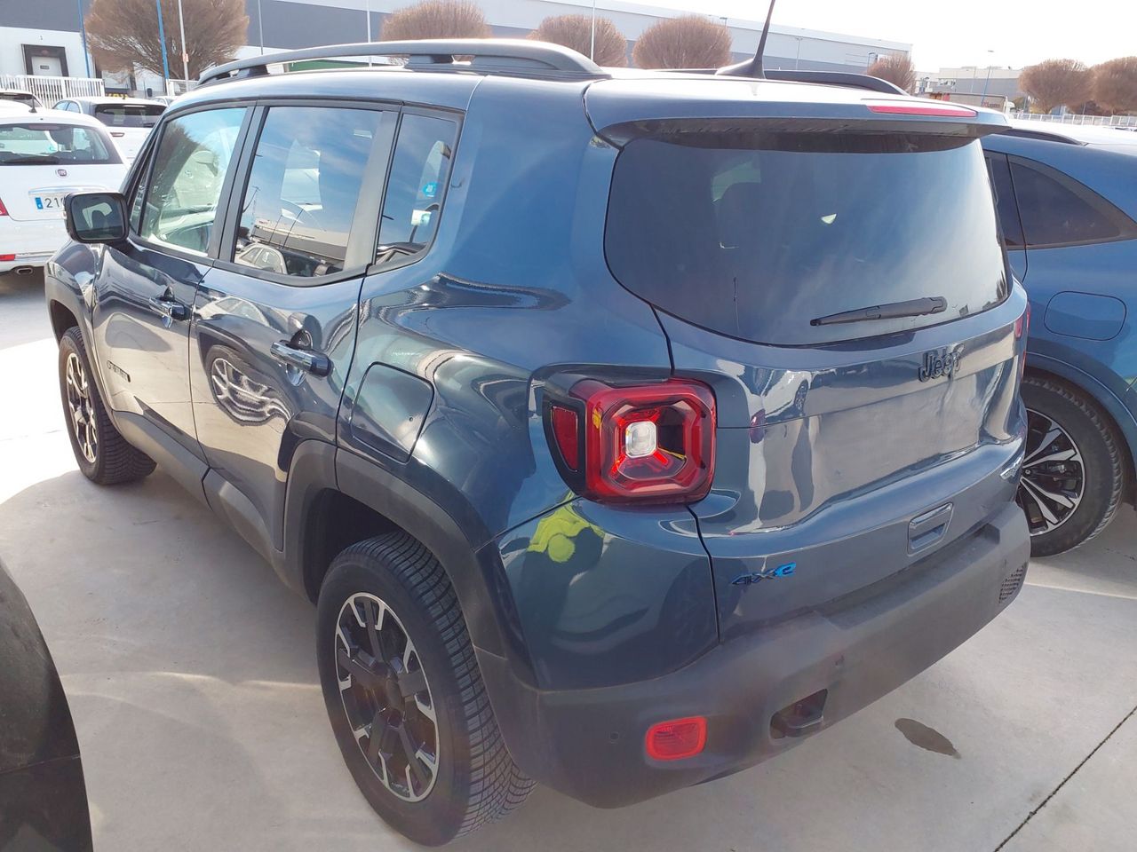 jeep renegade 2024 / foto grande (3)
