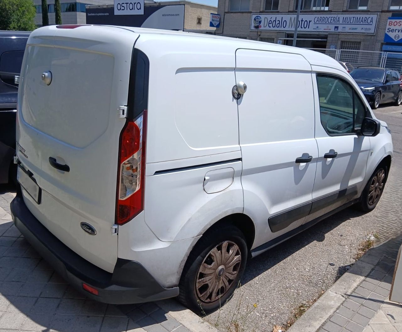 Ford Transit Connect FT200L1 1.5 100CV - Foto 4