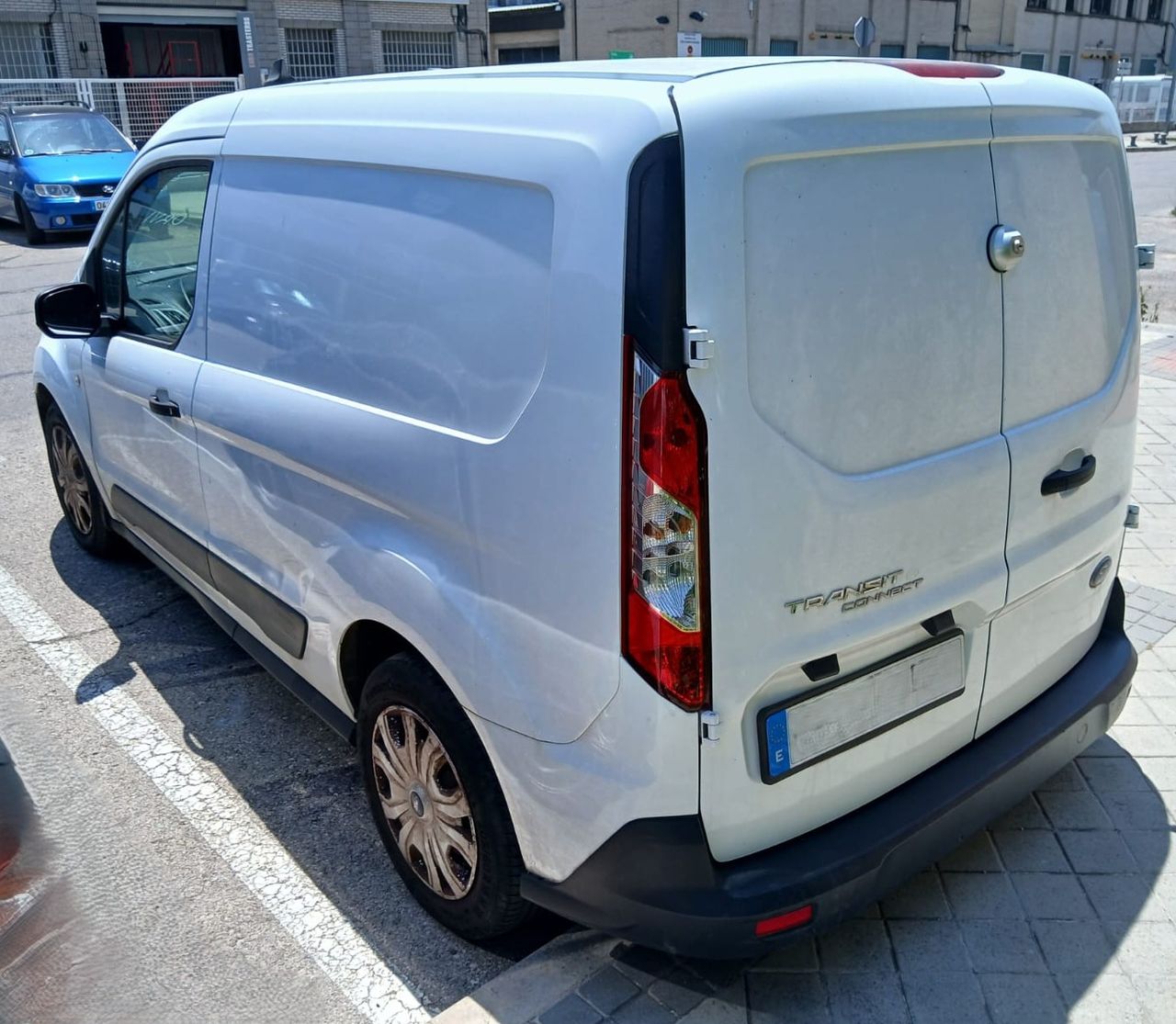 Ford Transit Connect FT200L1 1.5 100CV - Foto 5