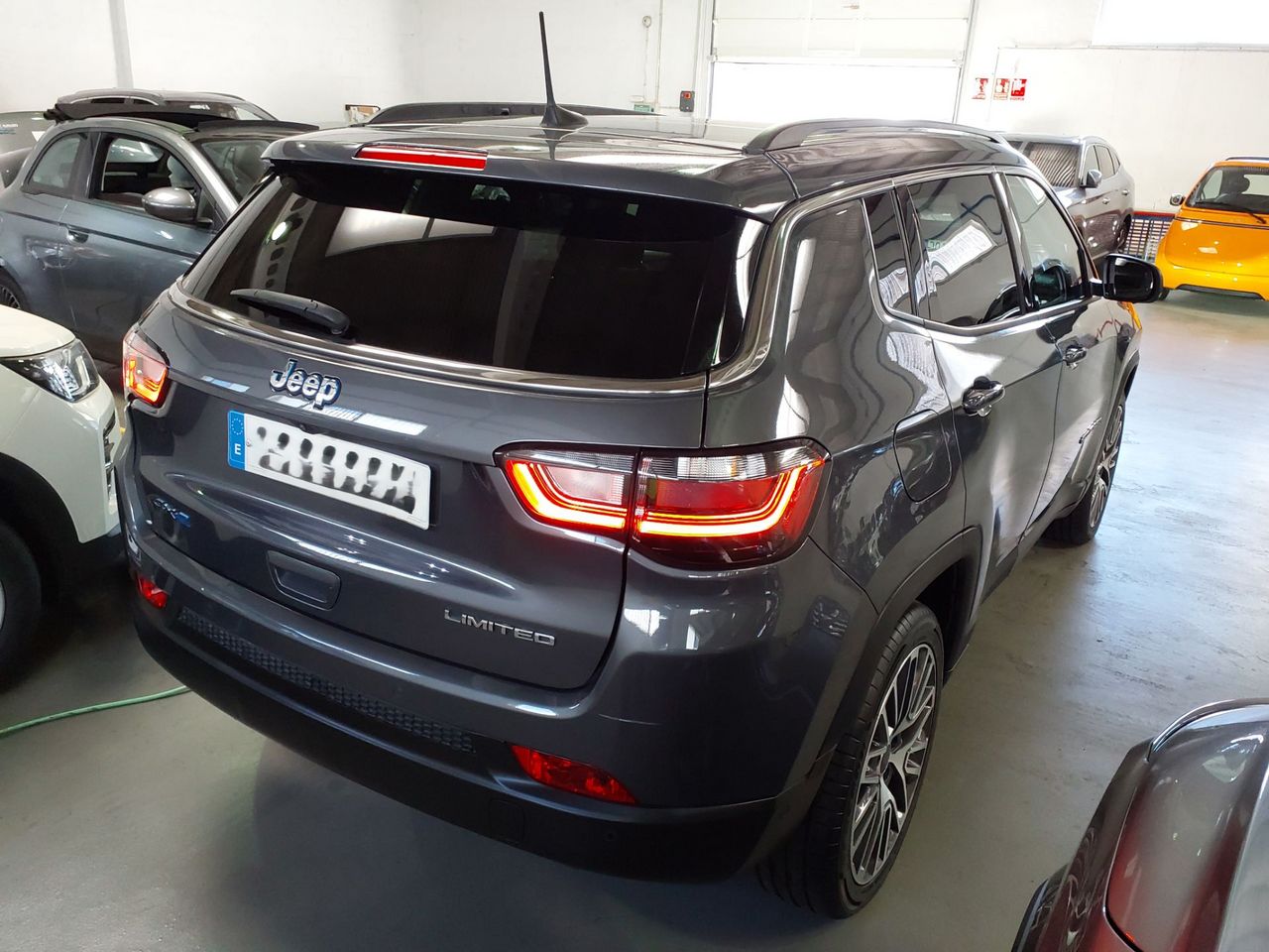 Jeep Compass 1.3 PHEV 140kW (190CV) Limited AT AWD - Foto 4