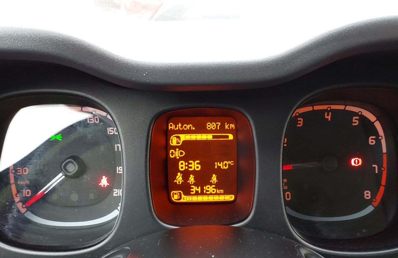 Fiat Panda City Life Hybrid 1.0 Gse 51kw (70CV) - Foto 9