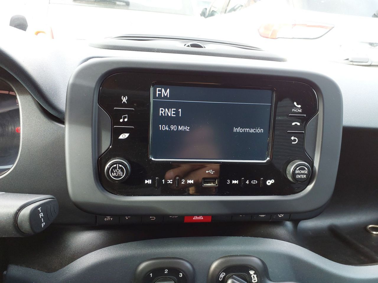 Fiat Panda City Life Hybrid 1.0 Gse 51kw (70CV) - Foto 9