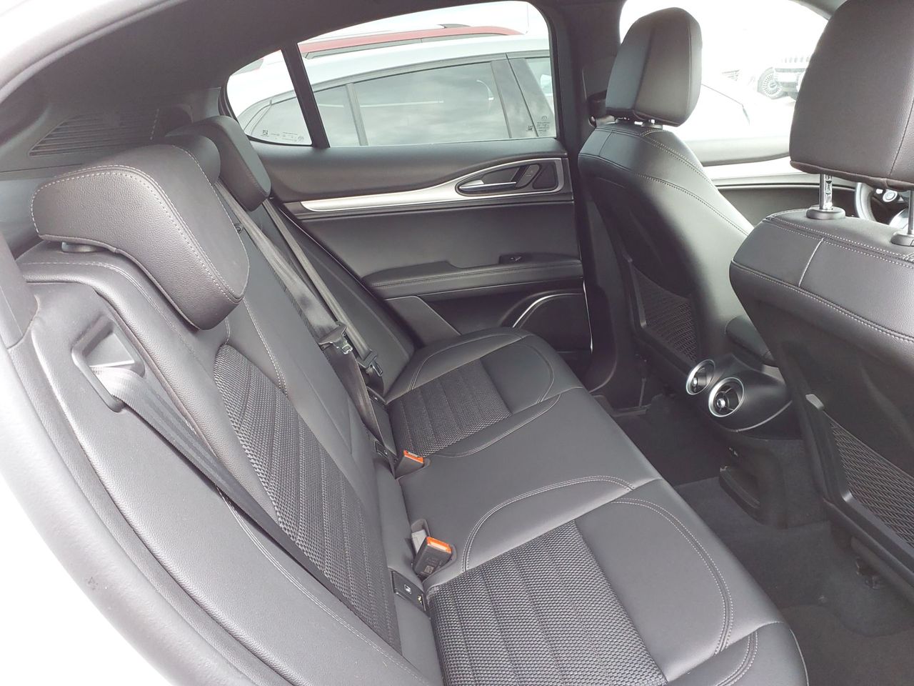 Alfa Romeo Stelvio Sprint RWD 2.2 - Foto 8