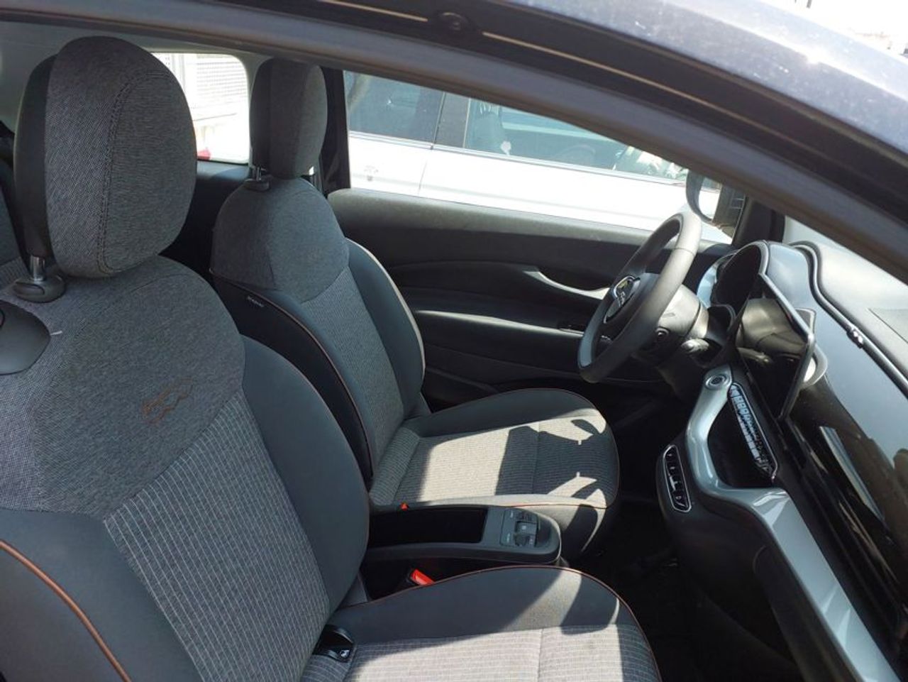 Fiat 500 Icon 118 CV - Foto 6