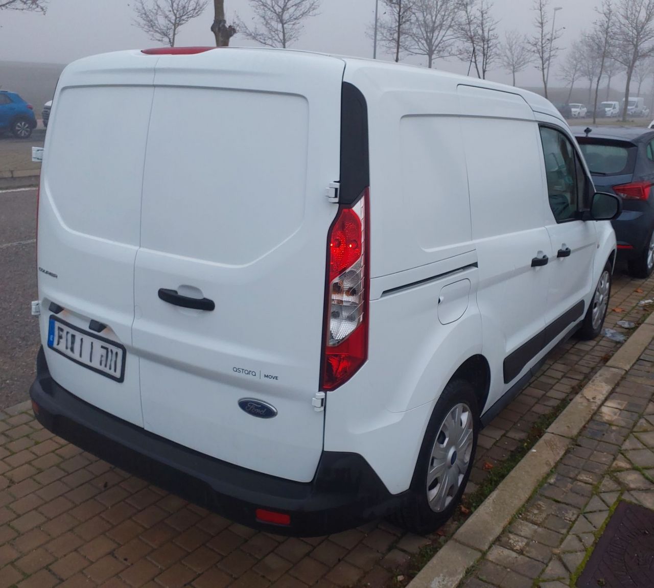 Ford Transit Connect FT200L1 1.5 100CV - Foto 4