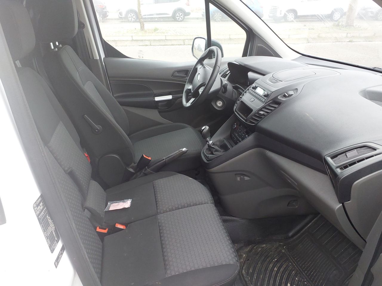Ford Transit Connect FT200L1 1.5 100CV - Foto 6