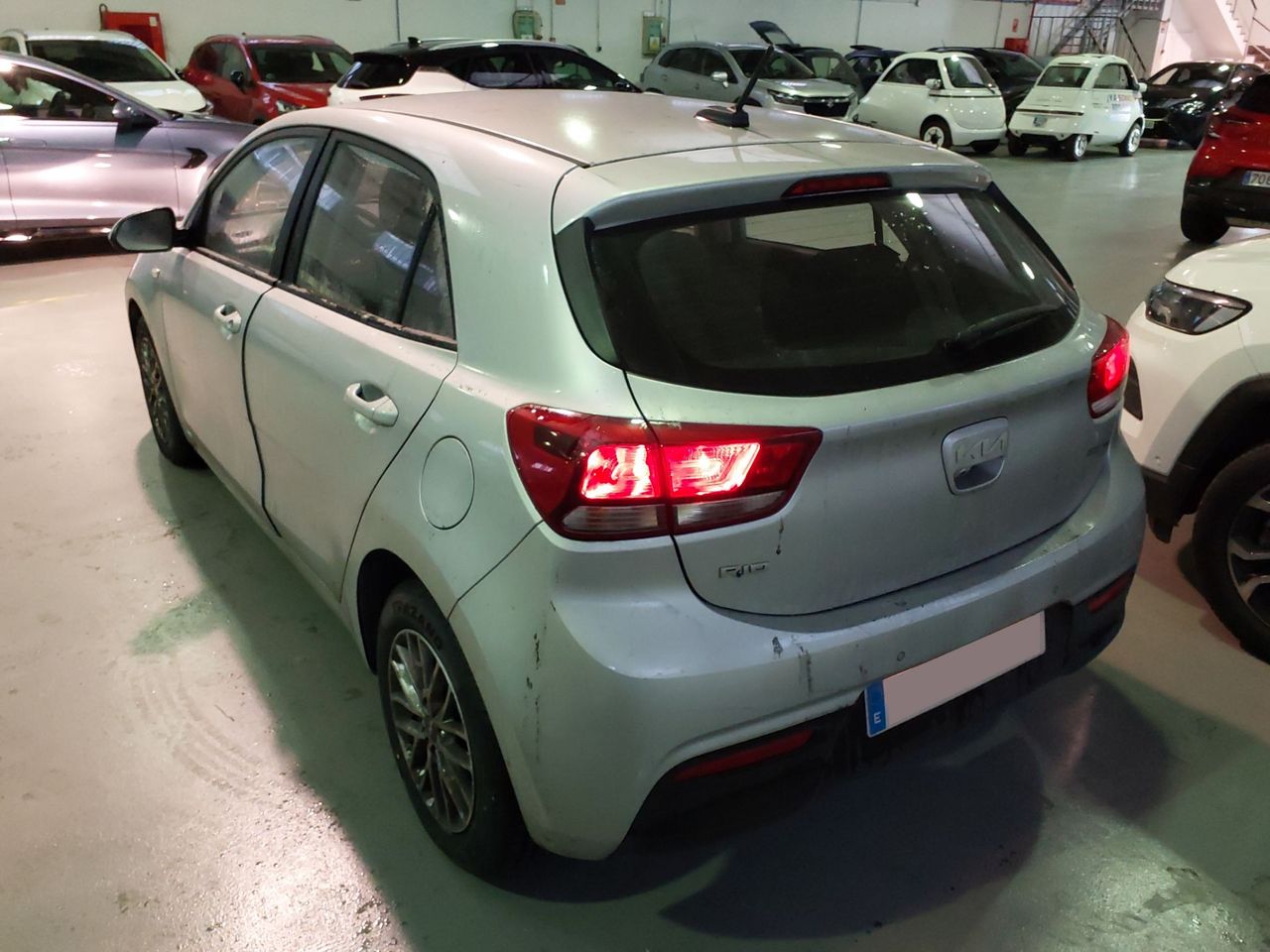Kia Rio Active 1.0 100CV - Foto 5
