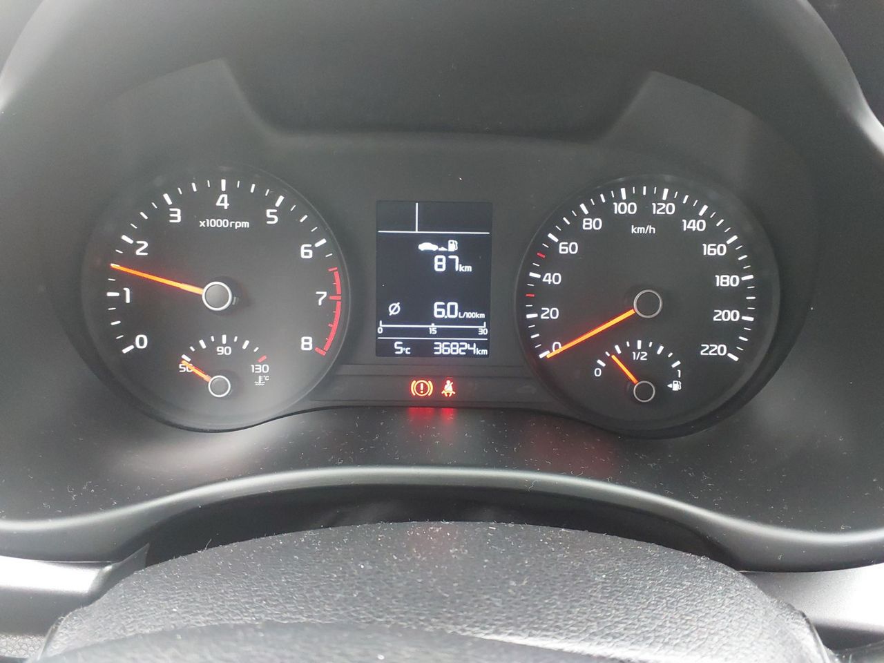 Kia Rio Active 1.0 100CV - Foto 9