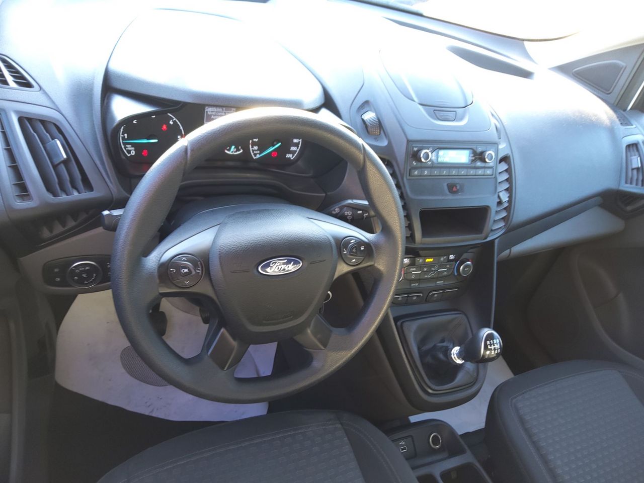 Ford Transit Connect FT210L2 TREND 100CV - Foto 7