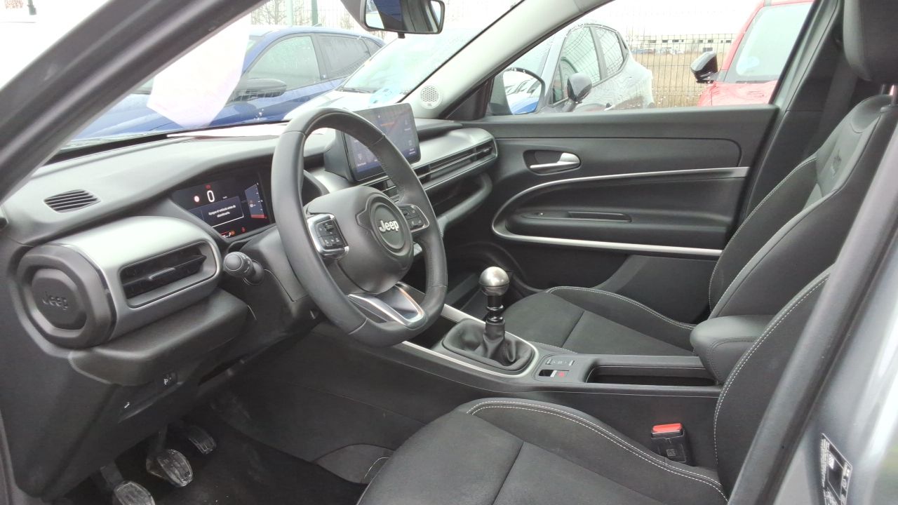 Jeep Avenger Altitude 1.2 - Foto 7